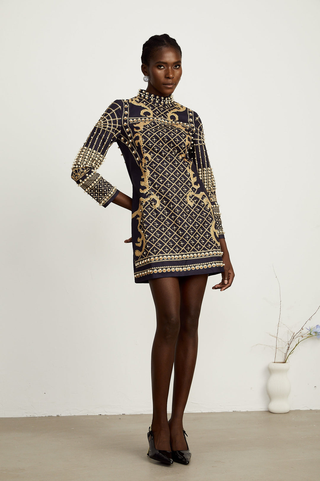 Levoire | Faux Perle Manches Longues Mini Robe