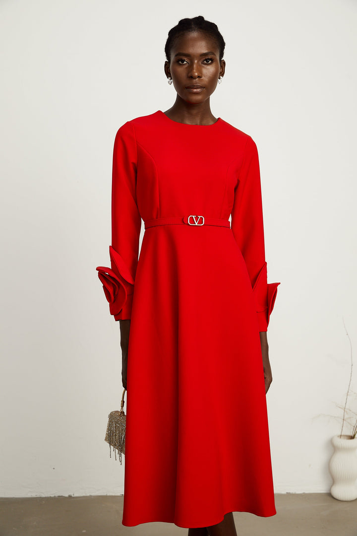 Levoire | Robe Rouge À Manches Longues Avec Décorations Florales