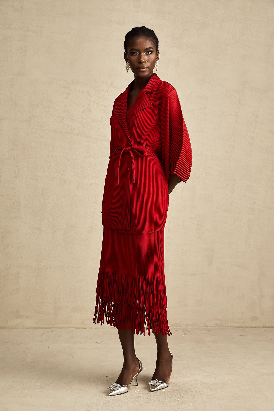 Levoire | Veste Plissée Rouge Et Ensemble De Jupe Assorti