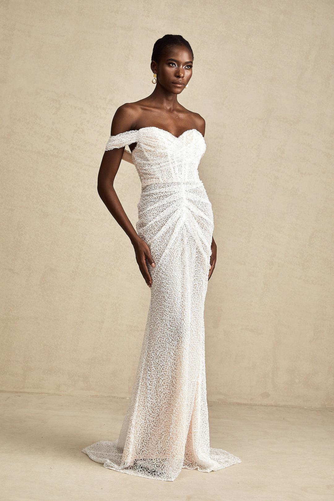 Levoire | Robe Maxi Off-Shoulder Blanche Ornée