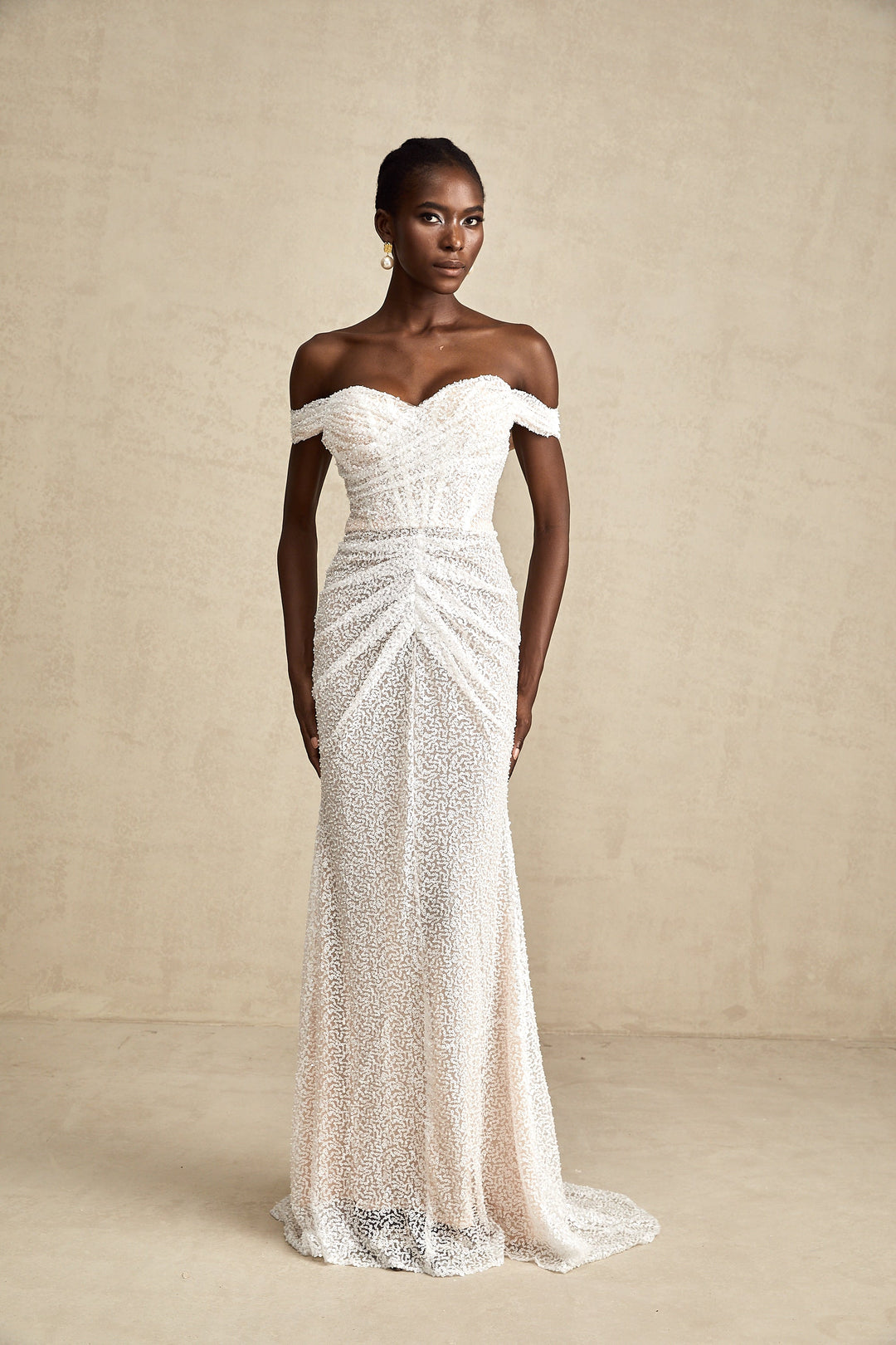 Levoire | Robe Maxi Off-Shoulder Blanche Ornée