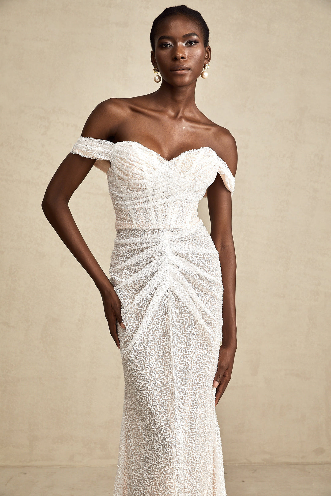 Levoire | Robe Maxi Off-Shoulder Blanche Ornée