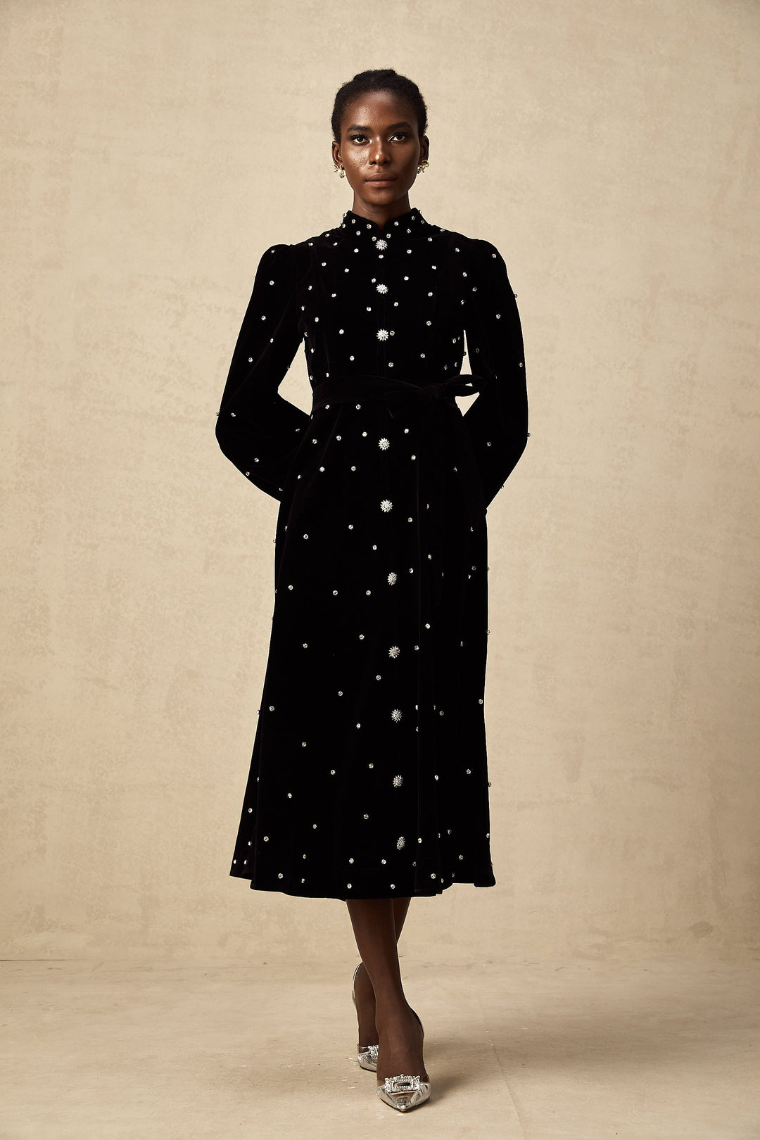 Levoire | Robe Midi En Velours Noir Ornée
