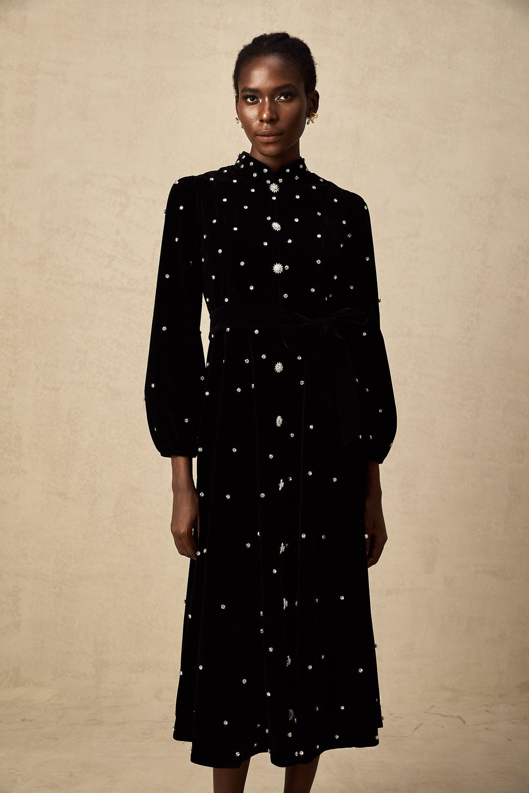 Levoire | Robe Midi En Velours Noir Ornée