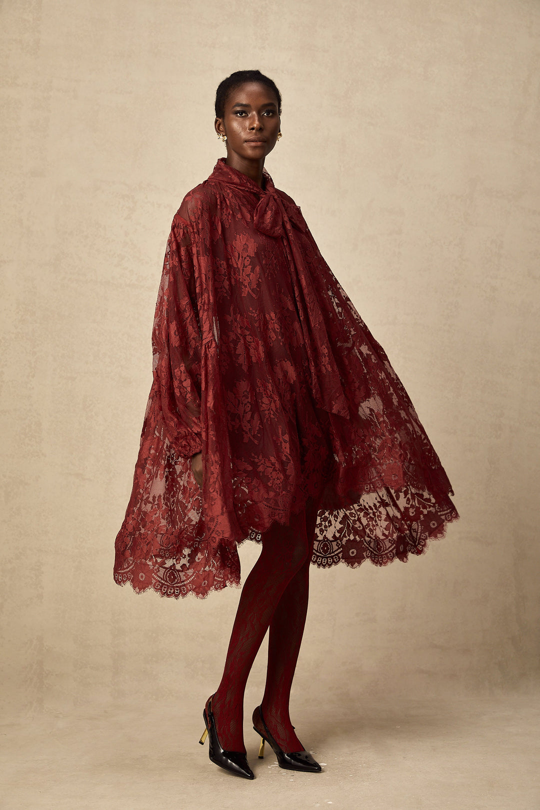 Levoire | Collant À Fleurs En Dentelle Rouge À Découpes