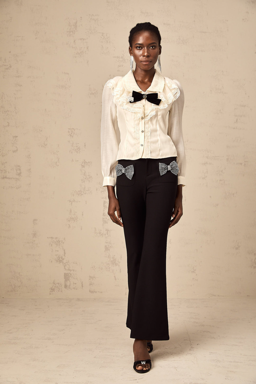 Levoire | Noeud Blanc Lié Shirt Avec Dentelle