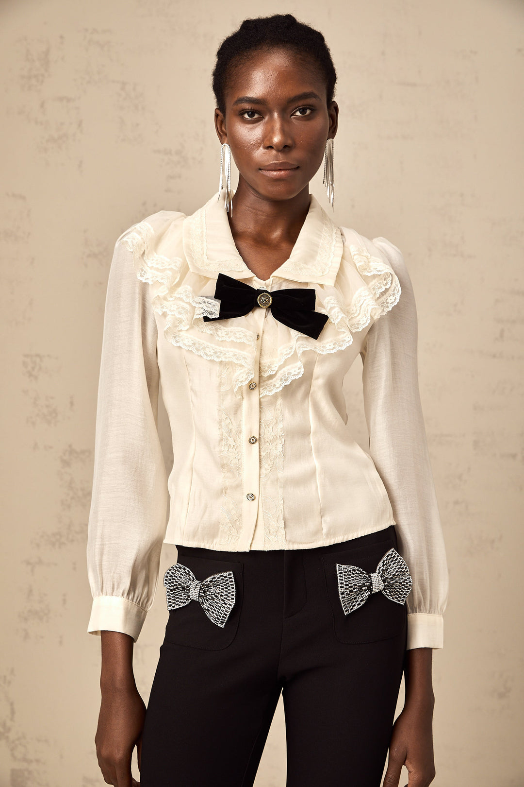 Levoire | Noeud Blanc Lié Shirt Avec Dentelle