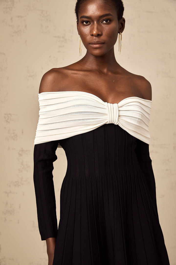 Levoire | Robe Mini En Tricot Noire À Épaules Dénudées Avec Nœud