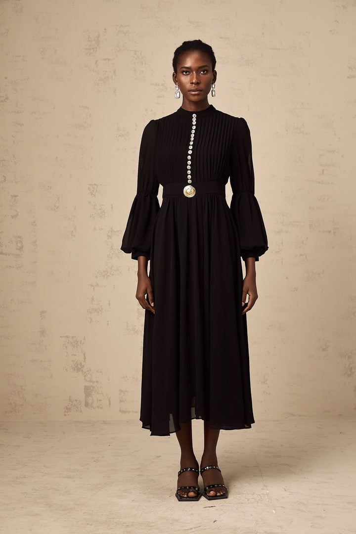 Levoire | Robe Midi Noire Plissée À Boutons Sur Le Devant