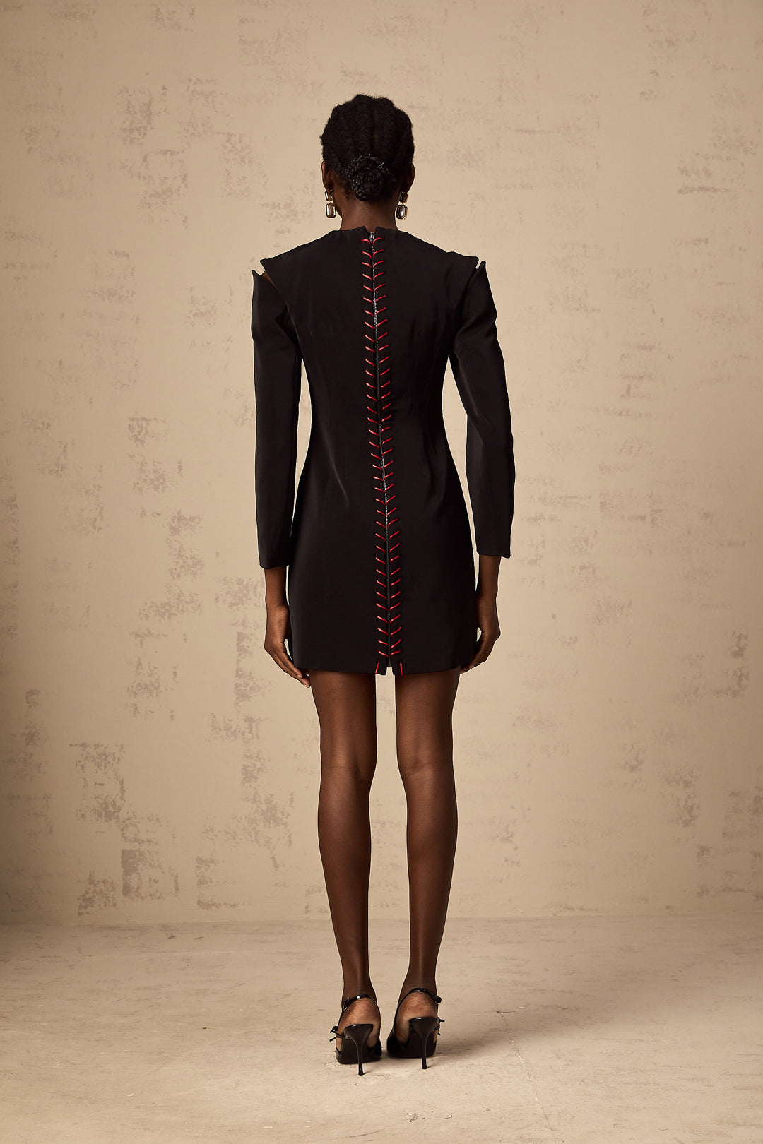 Levoire | Robe Mini Noire Cut Out