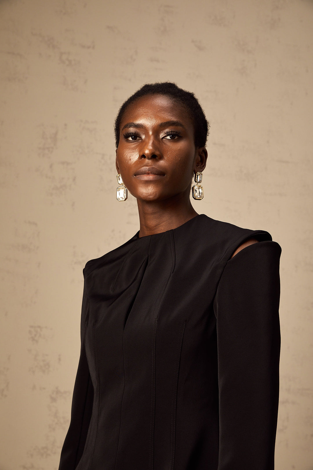 Levoire | Robe Mini Noire Cut Out