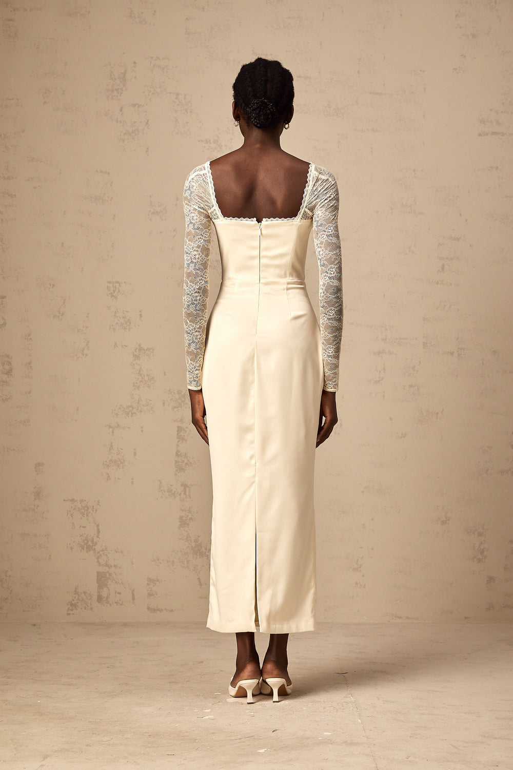 Levoire | Robe Midi En Satin Blanc Avec Panneaux En Dentelle