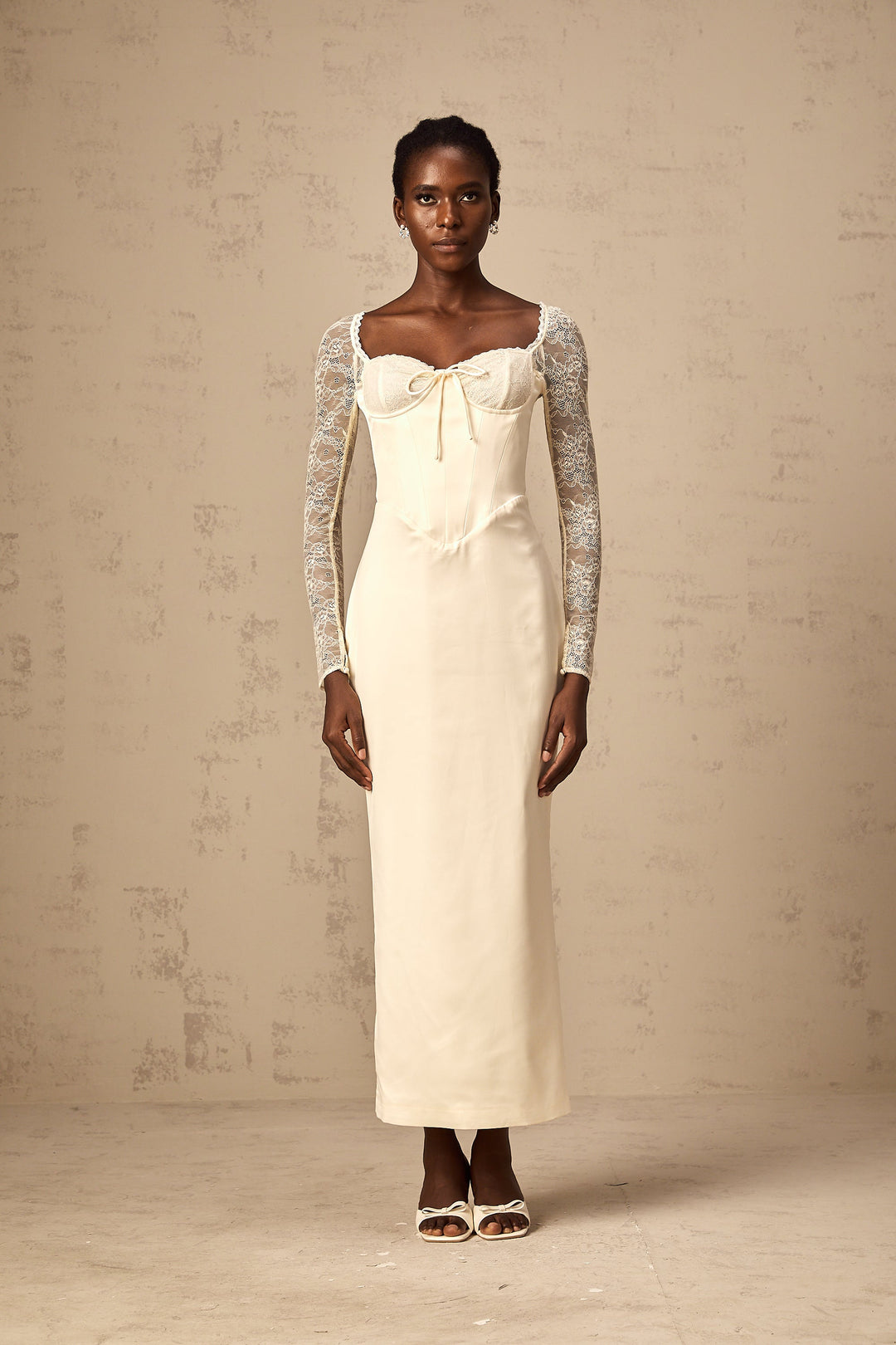 Levoire | Robe Midi En Satin Blanc Avec Panneaux En Dentelle