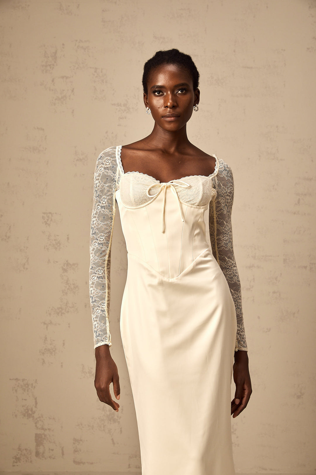Levoire | Robe Midi En Satin Blanc Avec Panneaux En Dentelle