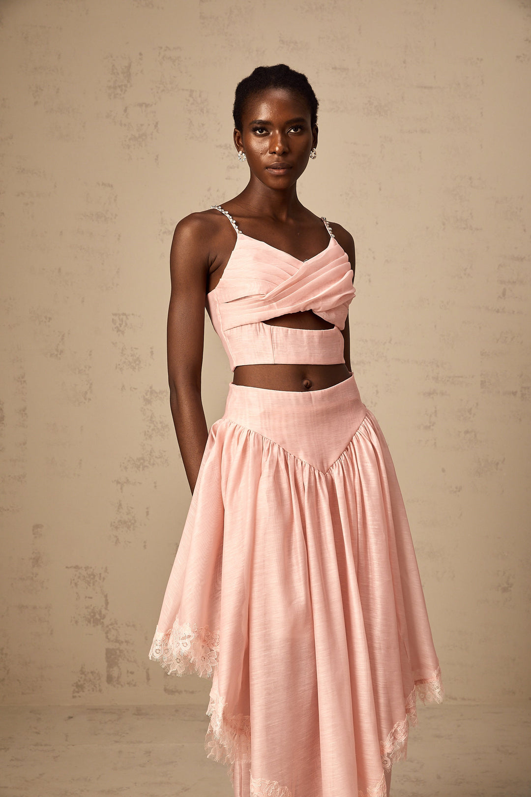 Levoire | Haut Asymétrique Volant Rose & Jupe Ensemble Assorti