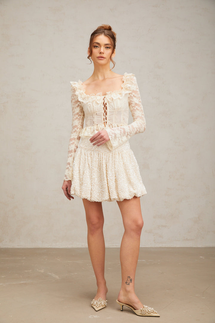 Levoire | Blanc Off Fleurs Dentelle Volant Chemisier