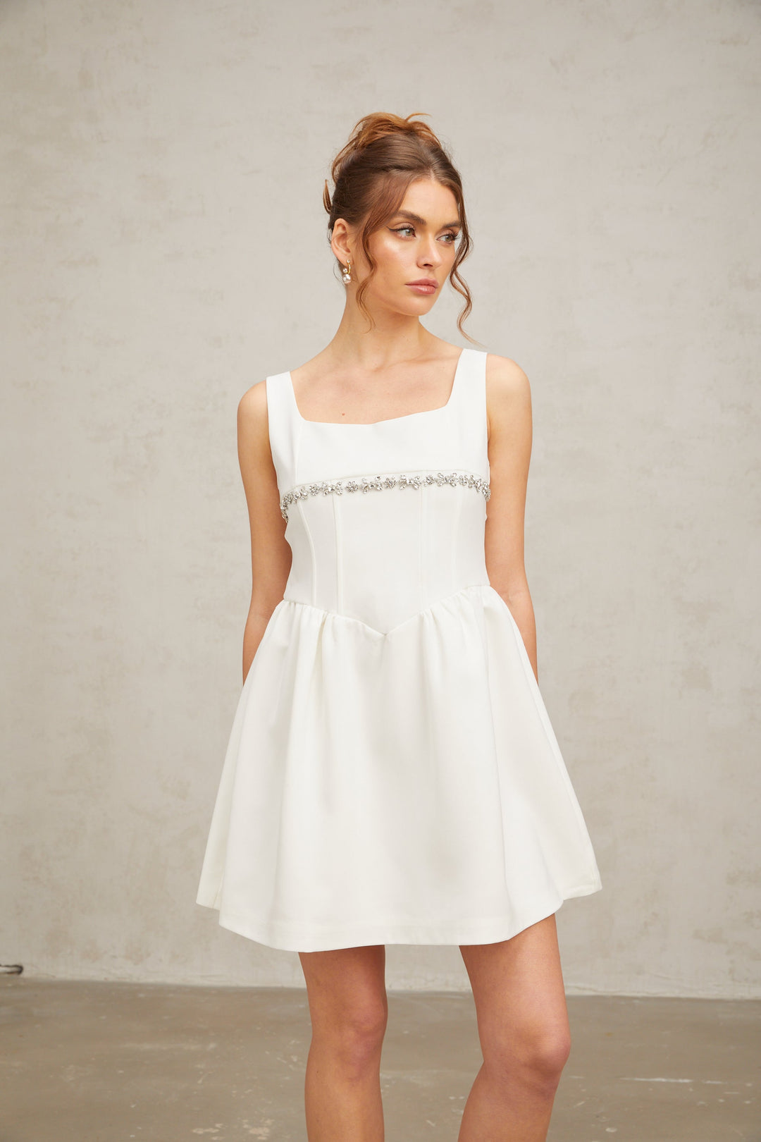 Levoire | Robe Courte Ornée De Cristaux Blancs