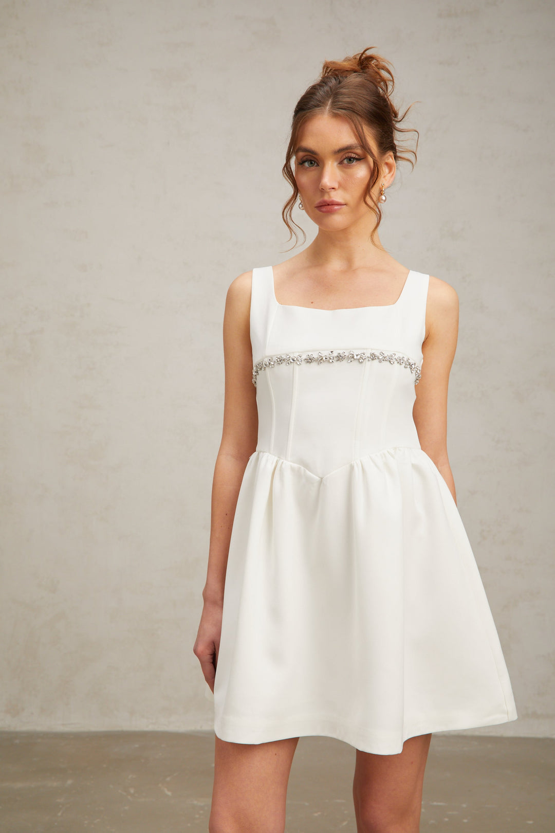 Levoire | Robe Courte Ornée De Cristaux Blancs