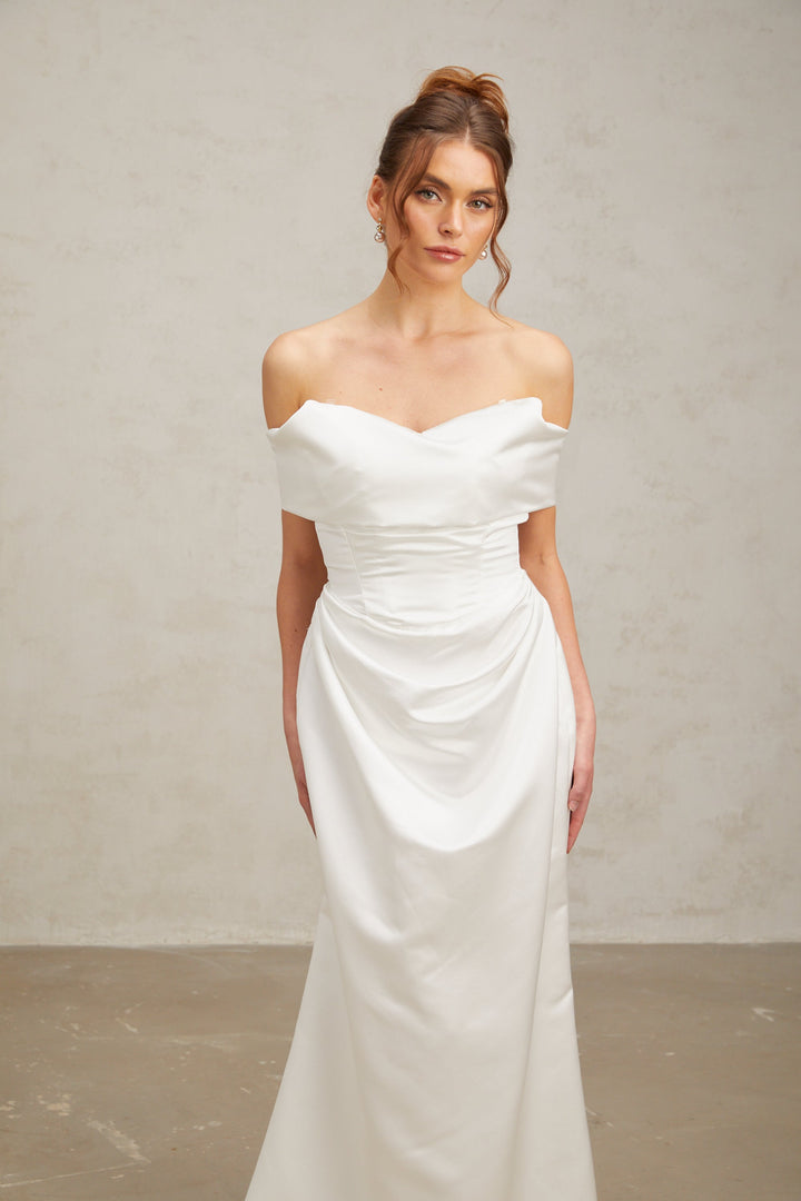 Levoire | Robe Maxi Satin Off-Shoulder Ruffles Blanche