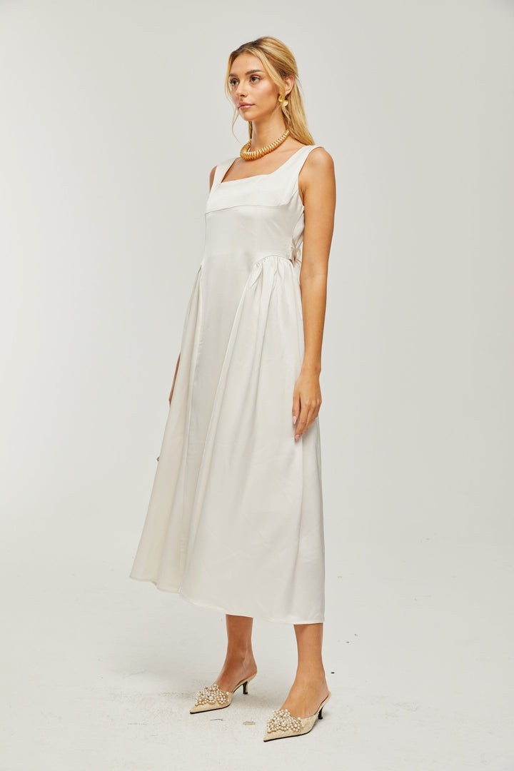 Levoire | Robe Midi Plissée À Col Rectangulaire
