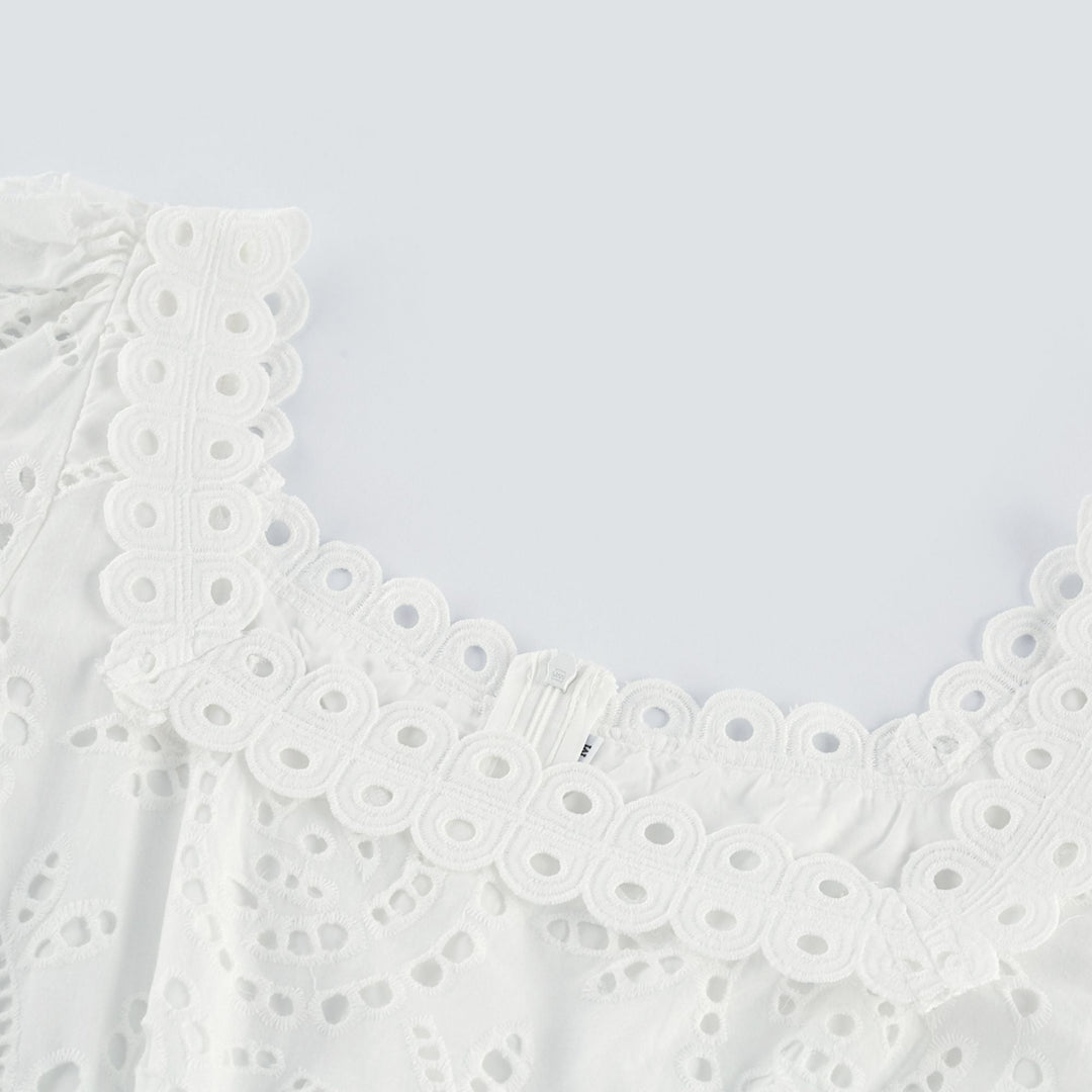 Levoire | Dentelle Découpée Semi Transparent Midi Robe