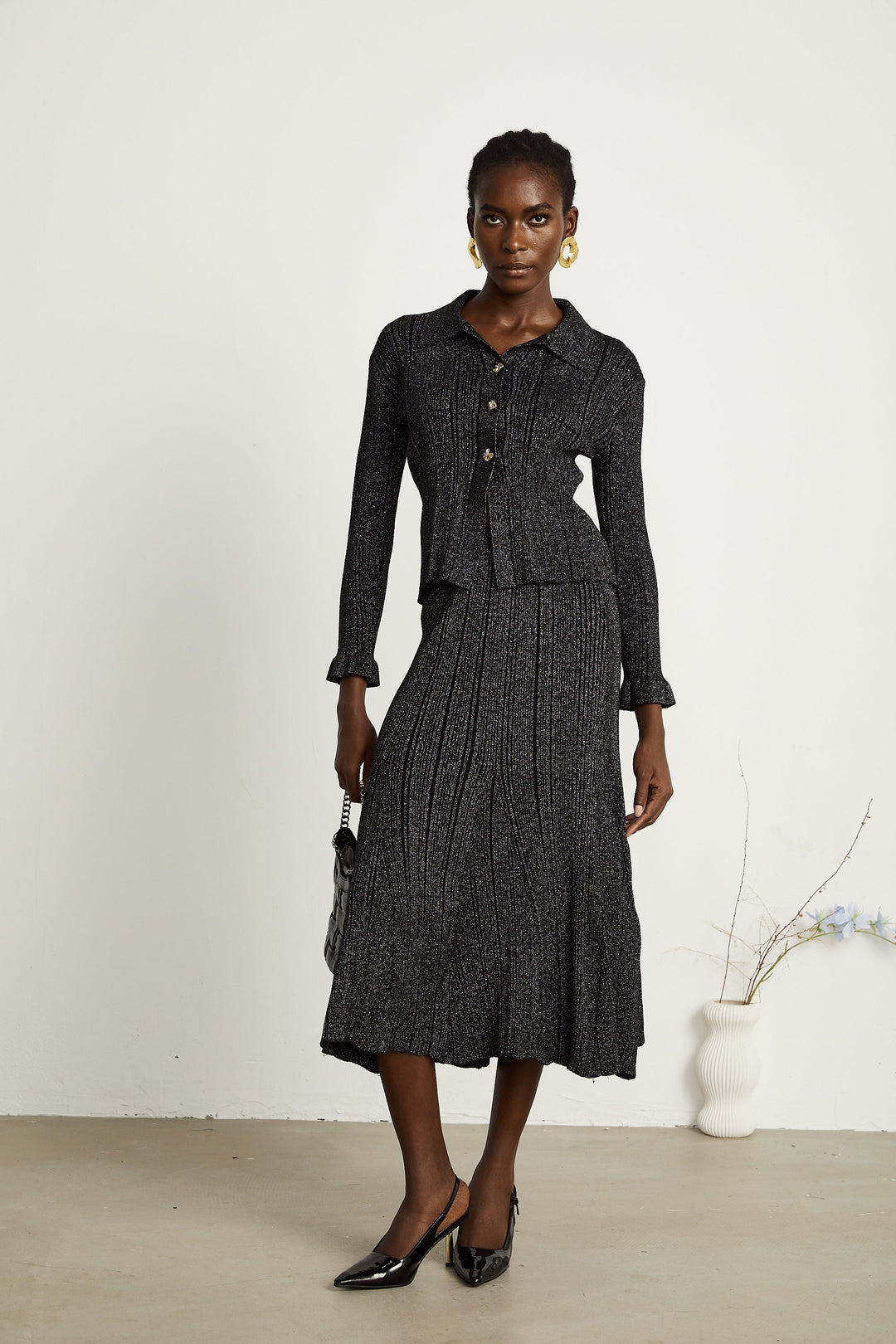 Levoire | Pull En Tricot Noir Et Jupe Ensemble Assorti