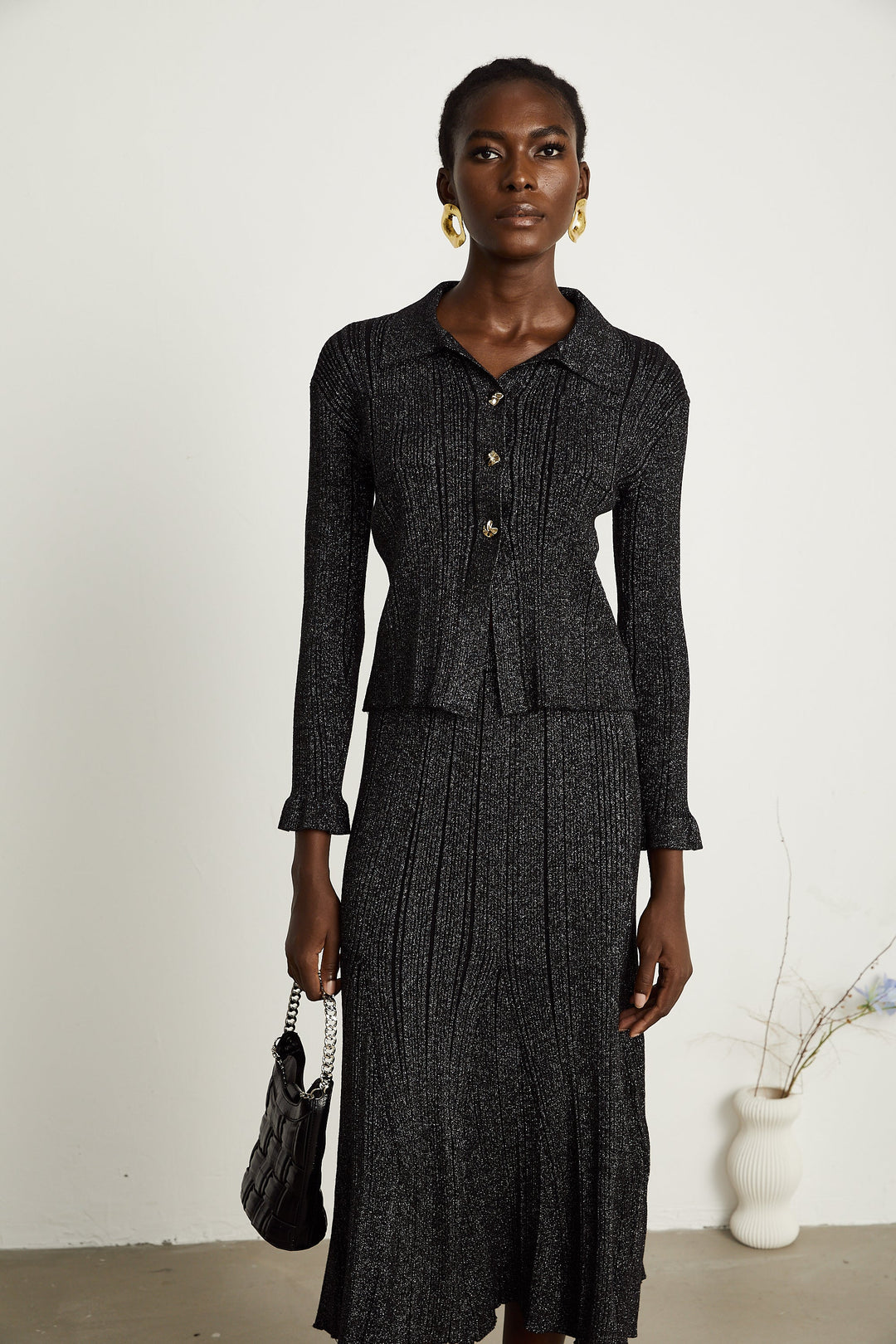 Levoire | Pull En Tricot Noir Et Jupe Ensemble Assorti