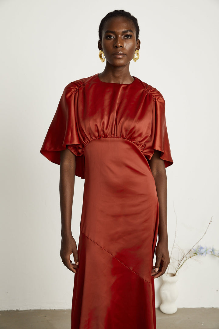 Levoire | Capuche Rouge Sans Manches Dos Ouvert Maxi Robe