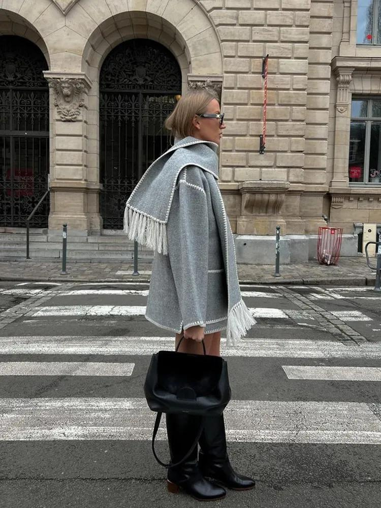 Levoire | Élégante Veste D'Entrée À Manches Longues Avec Écharpe