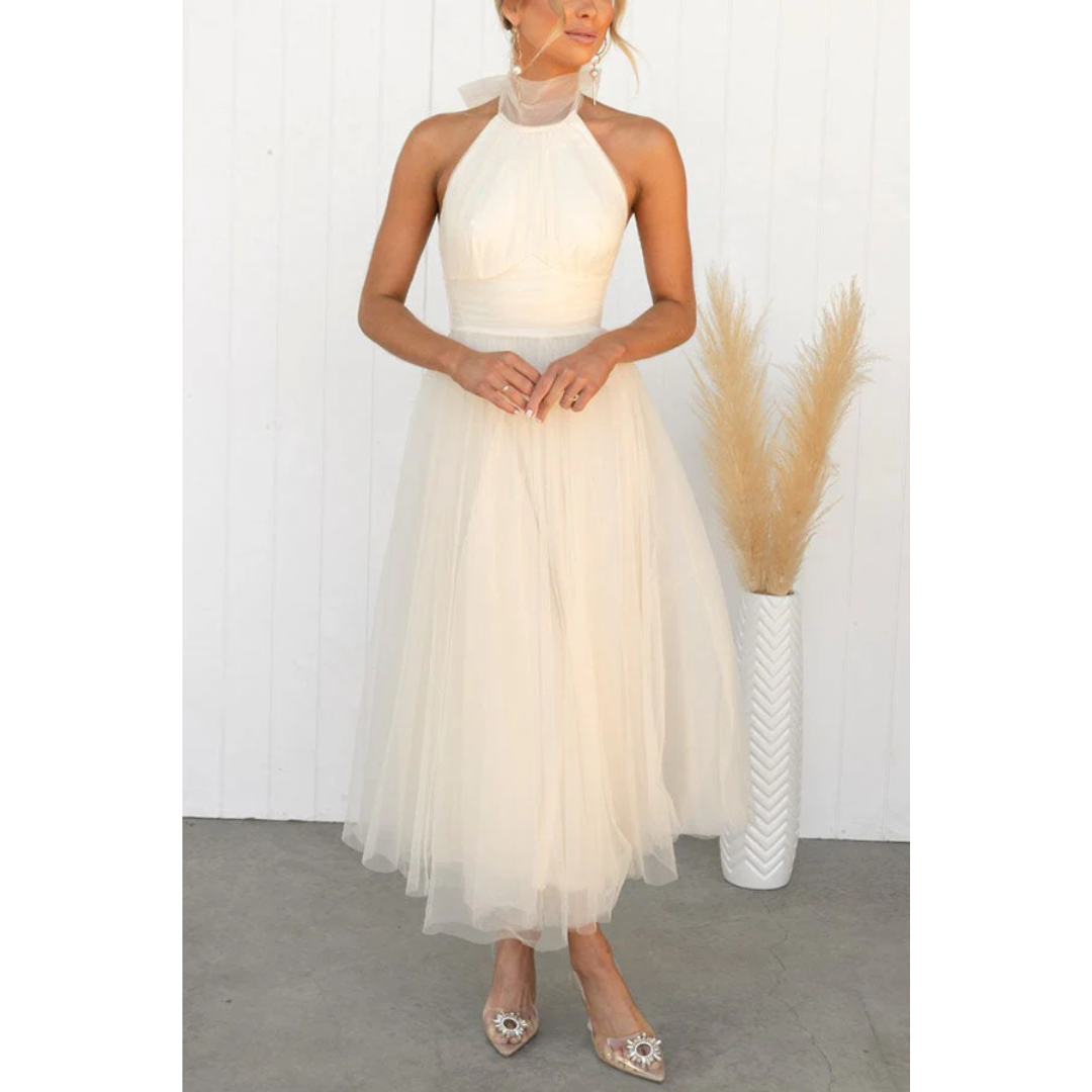 Levoire | Robe de demoiselle d'honneur midi avec dos ouvert pour femmes Crème