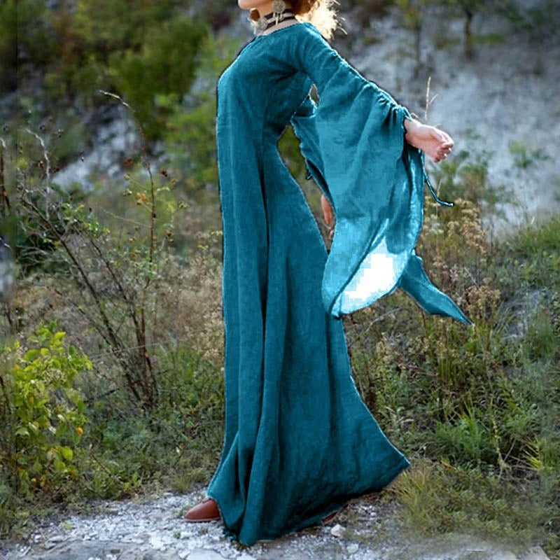 Levoire | Robe longue intemporelle pour femmes Marine Bleu