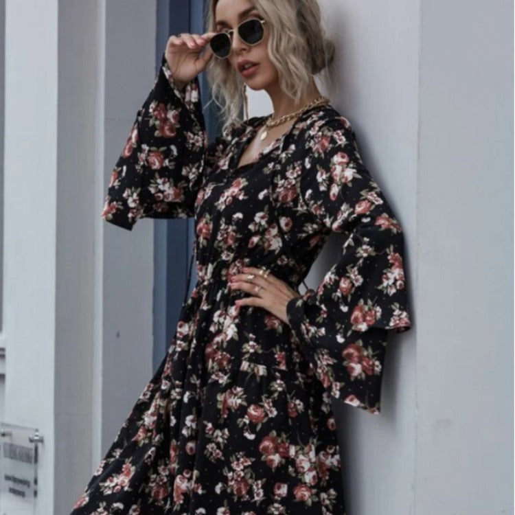 Robe midi femme avec des manches évasées larges et des motifs floraux Levoire
