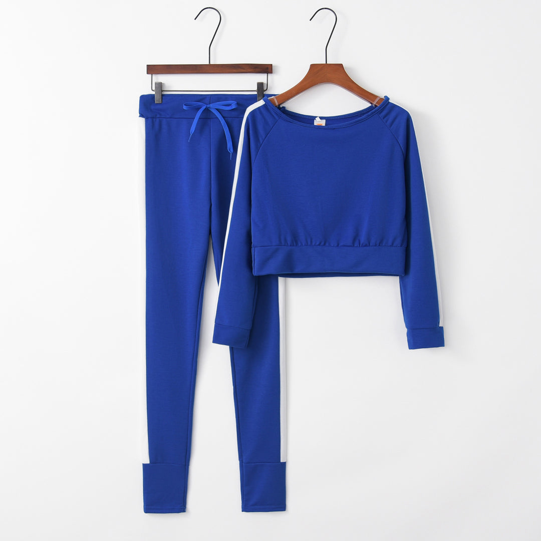 Ensemble de loungewear sportif pour femmes avec top court et pantalons ajustés Levoire