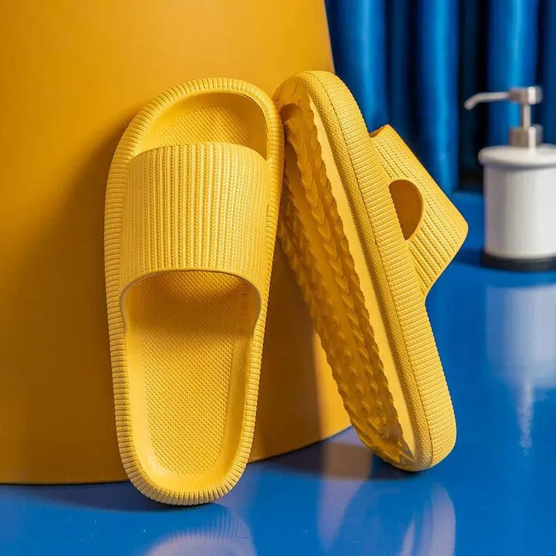 Levoire | Sandales de bain d'été avec semelle souple Jaune