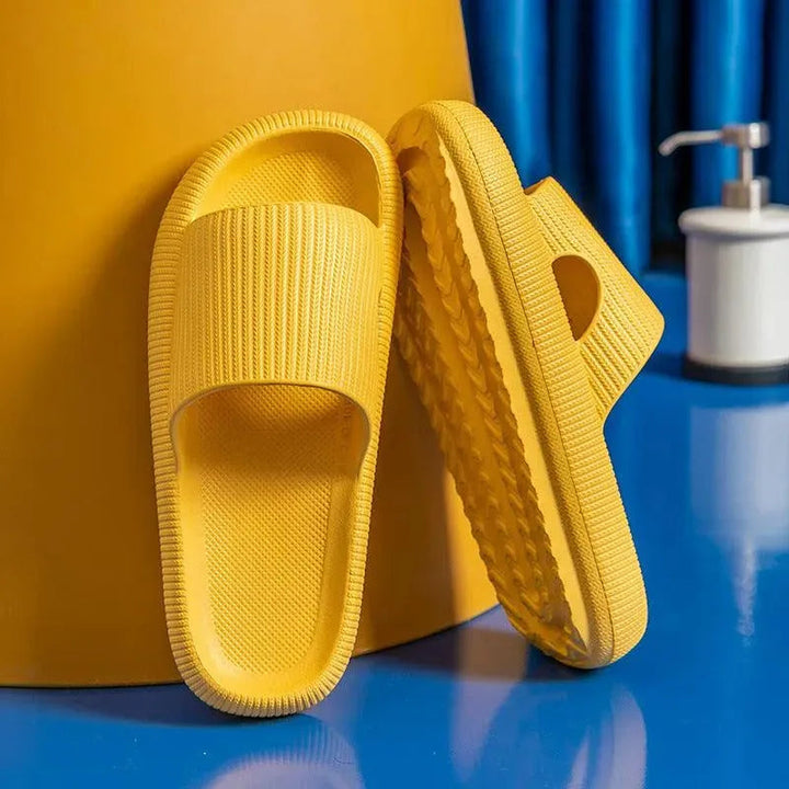 Levoire | Sandales de bain d'été avec semelle souple Jaune