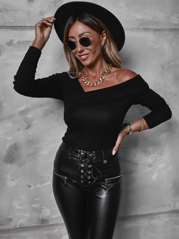 Pull off-shoulder pour femmes à la coupe tendance Levoire