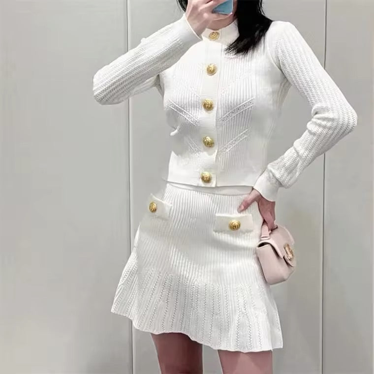 Levoire | Ensemble En Tricot Deux Pièces Avec Des Boutons Dorés Blanc