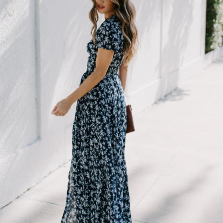 Robe maxi pour femmes avec décolleté en V profond et fente latérale Levoire