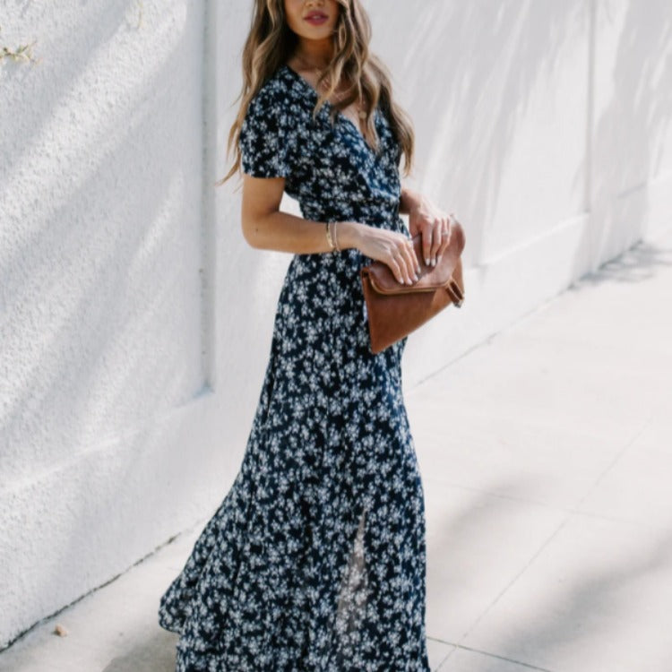 Robe maxi pour femmes avec décolleté en V profond et fente latérale Levoire