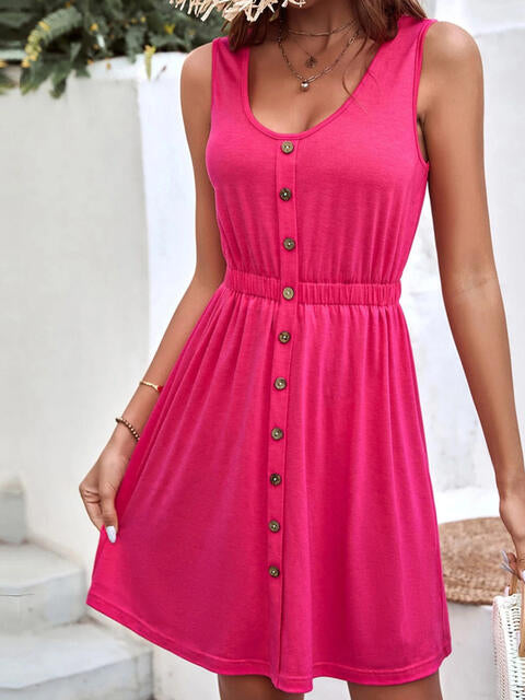 Levoire | Mini robe rose à encolure ronde