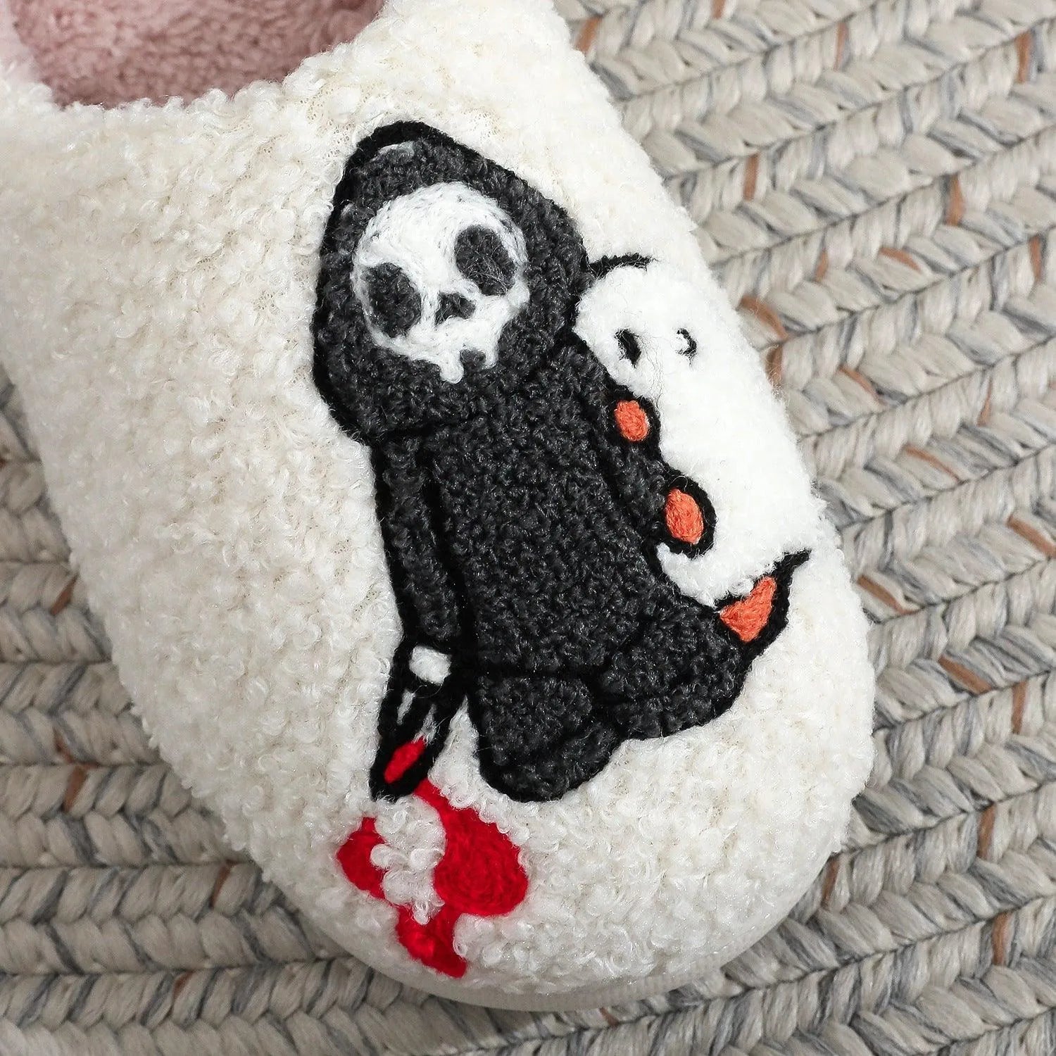 Levoire | Chaussures en coton avec broderie de tête de diable d'Halloween