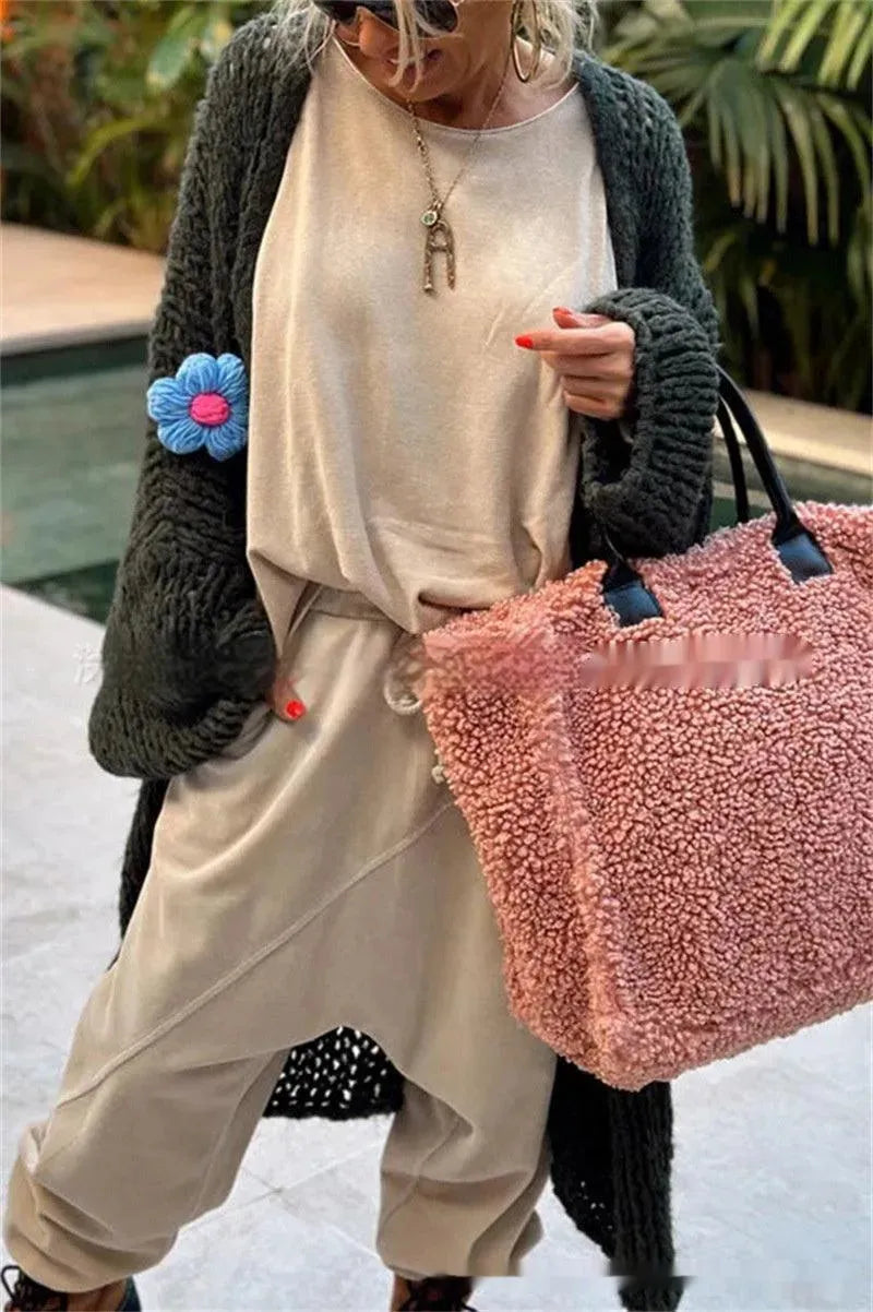 Levoire | Cardigan en tricot long avec des fleurs