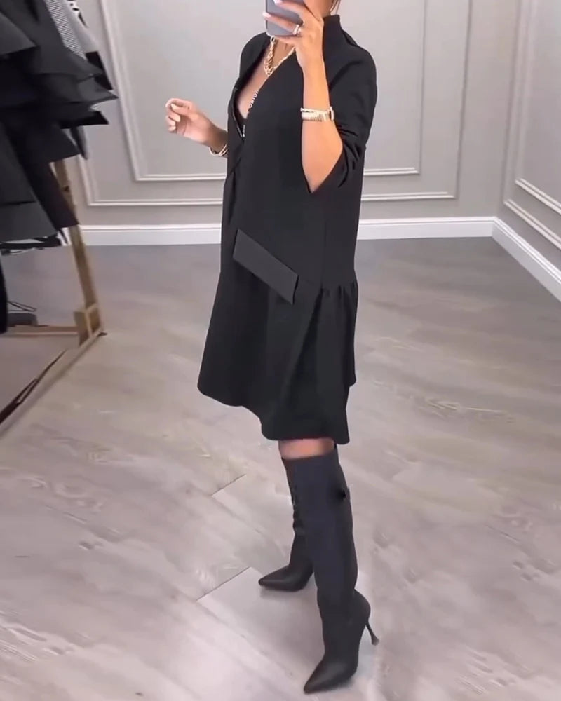 Levoire | Robe Élégante À Décolleté En V Et Esprit Artistique