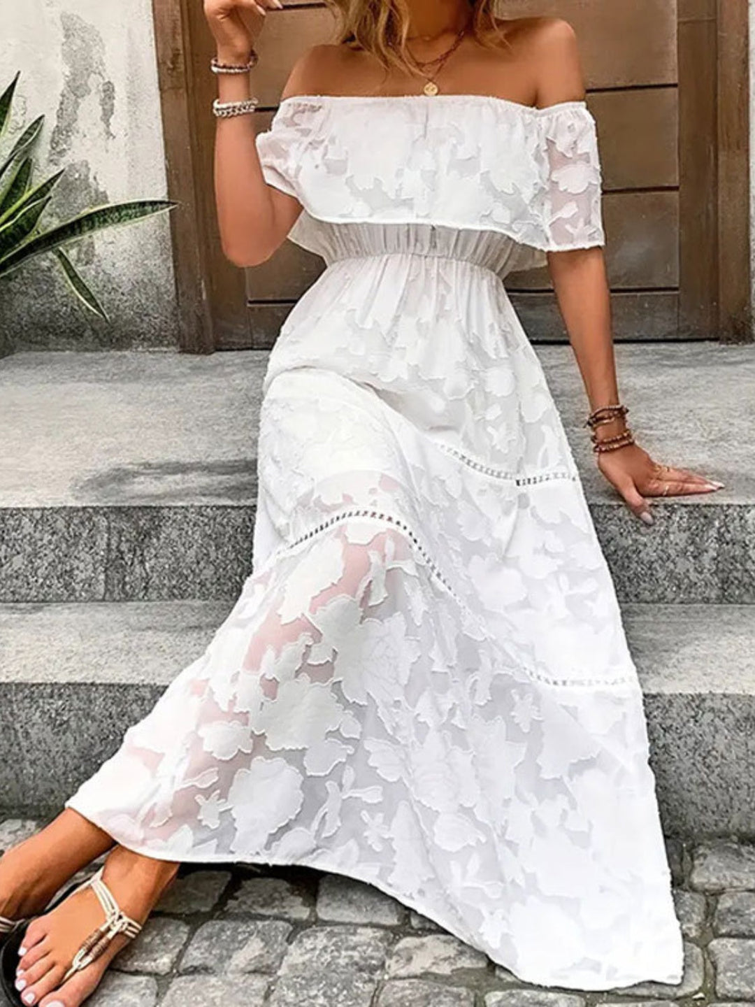 Levoire | Décolleté Épaules Nues Robe Maxi À Manches Courtes
