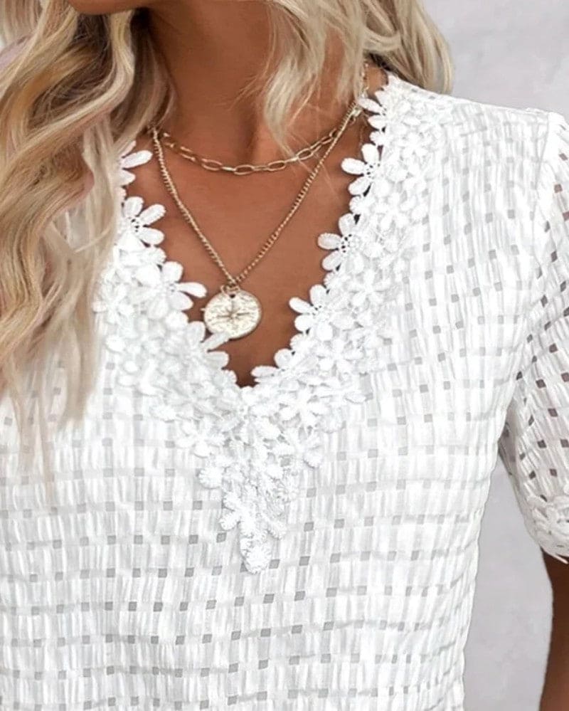 Levoire | Chemise Avec Un Décolleté En V Dans Une Couleur Unie