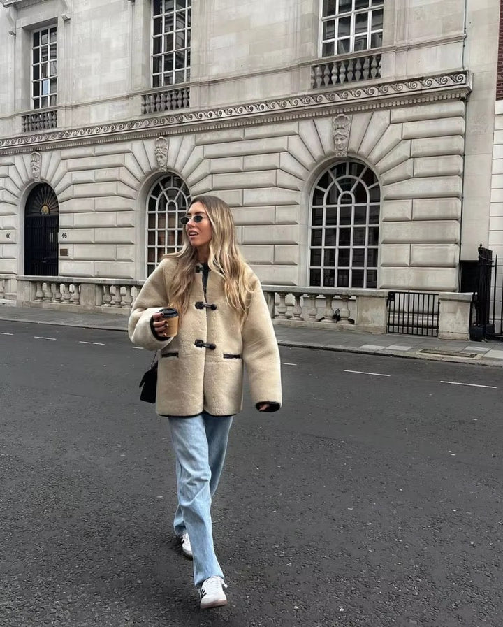 Levoire | Manteau Teddy Élégant Avec Fermetures À Nœud Beige