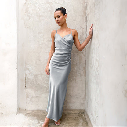 Levoire | Robe sans manches à bretelles spaghetti avec fente et silhouette moulante Gris