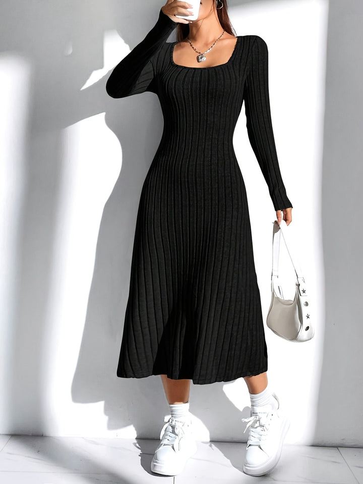 Levoire | Robe A-Ligne À Manches Longues Côtelée En Couleur Unie Noir
