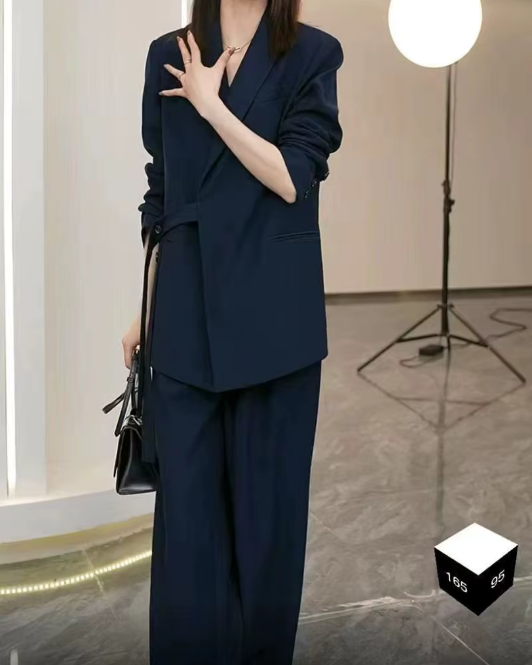 Levoire | Grande taille costume avec ceinture Bleu