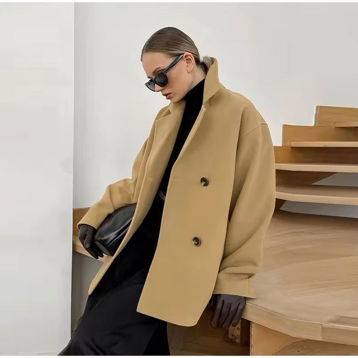 Levoire | Manteau En Camel Classique Avec Pattes De Boutonnage Doubles